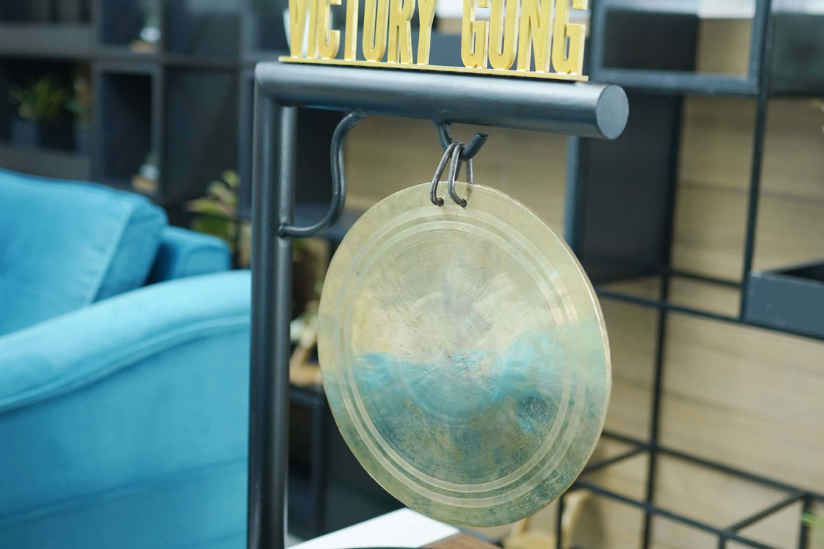 Play Victory Gong on the Big Achievement